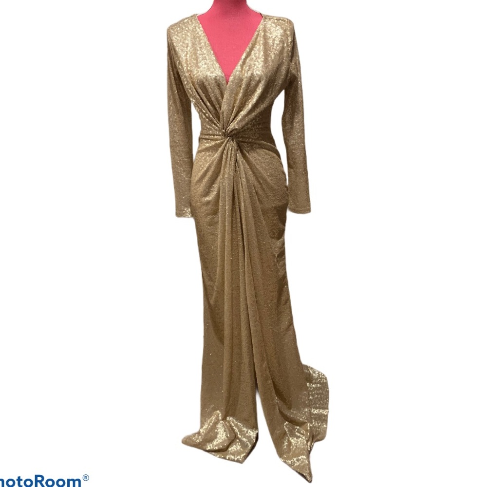 Sold 🎈Sequined open front low plunge gown gold size M - Picture 5 of 17